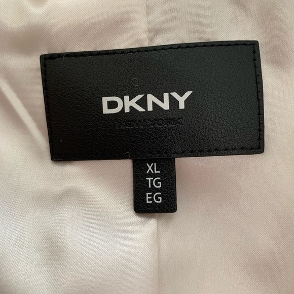 NWT DKNY Cream Faux Fur Peacoat Zipped Pockets Back Logo XL - Picture 7 of 15